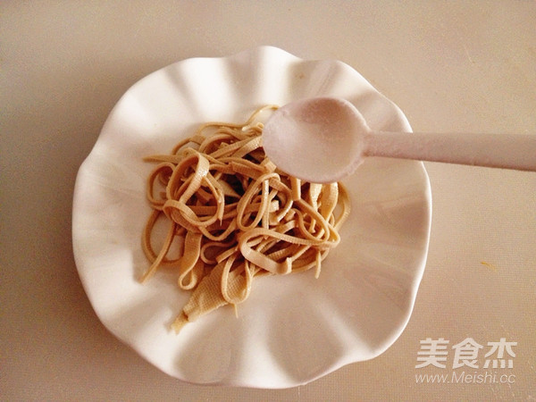 快手拌饭的做法