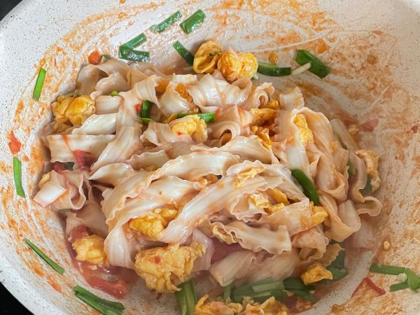 番茄鸡蛋炒刀削面