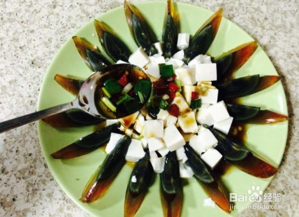 懒人版皮蛋豆腐