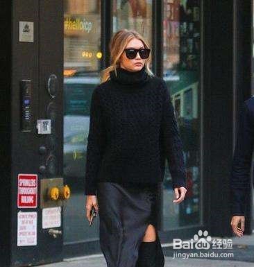 黑色毛衣应该如何搭配