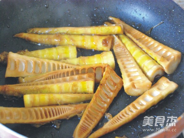 蚝油焖笋尖的做法