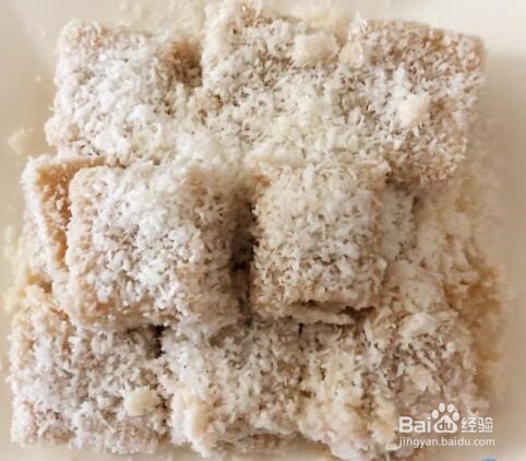 怎么调制一道美味的椰蓉葡萄小方?