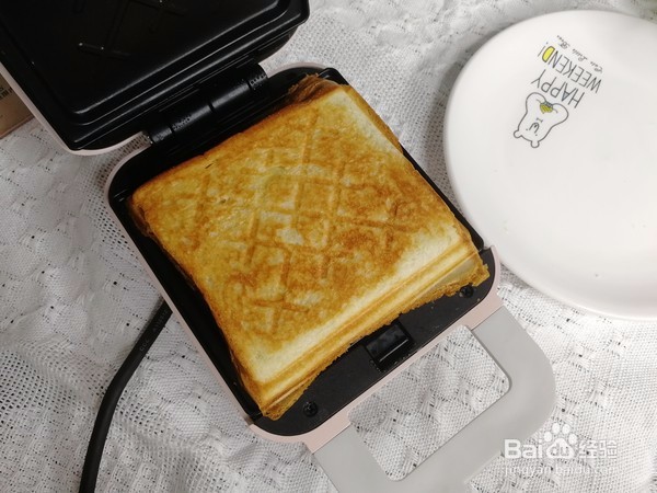 鸡腿肉沙拉三明治