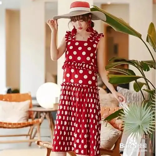 人像摄影穿什么颜色的裙子最有气质？