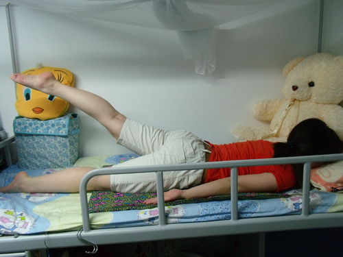 怎样在宿舍轻松瘦腿