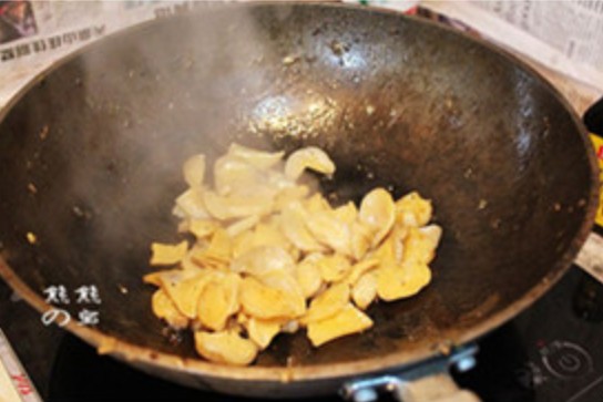 黄瓜钱炒土豆干