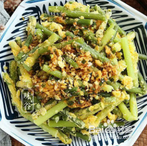 如何做玉米面蒸蒜苔