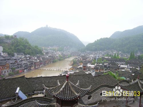 一天之内,从湖南凤凰到贵州西江