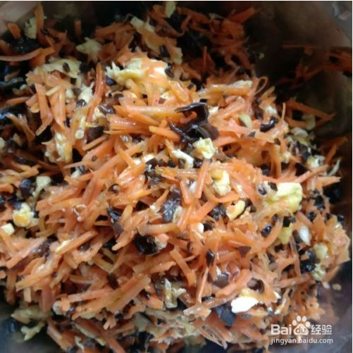 胡萝卜木耳素包子的做法