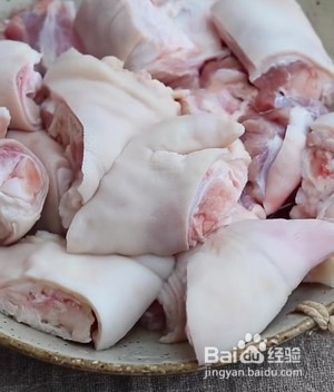 美味的酱卤猪蹄