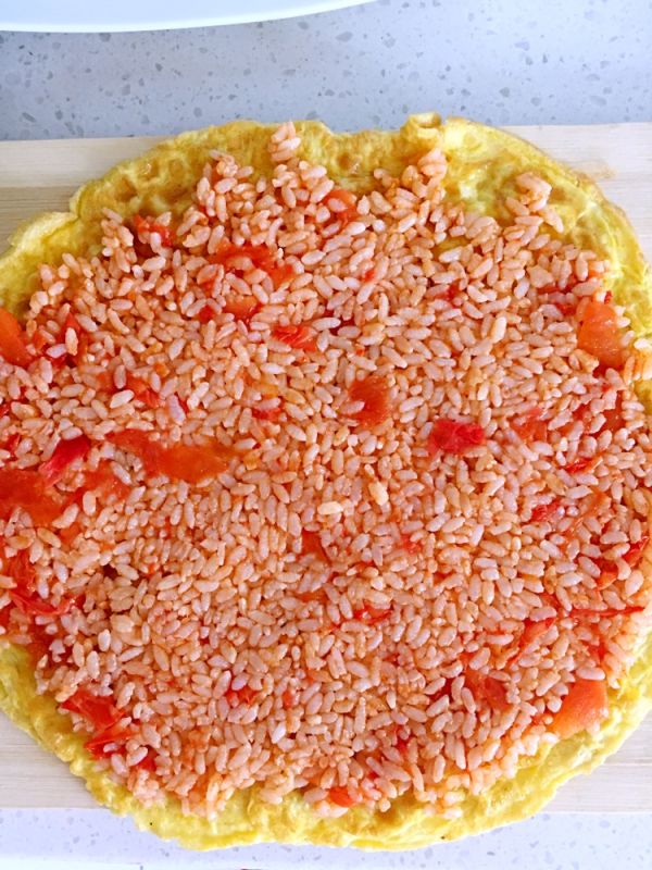 西红柿炒米饭鸡蛋卷