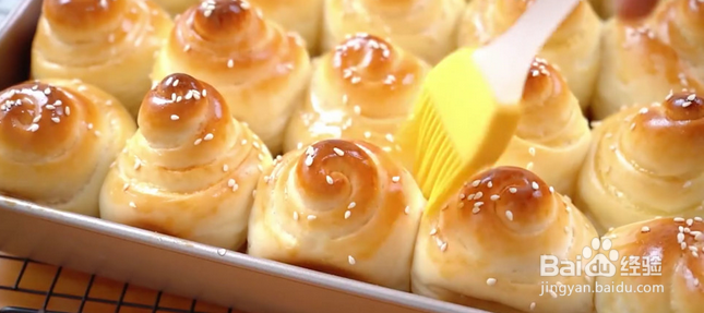 蜂蜜脆皮小面包怎么做