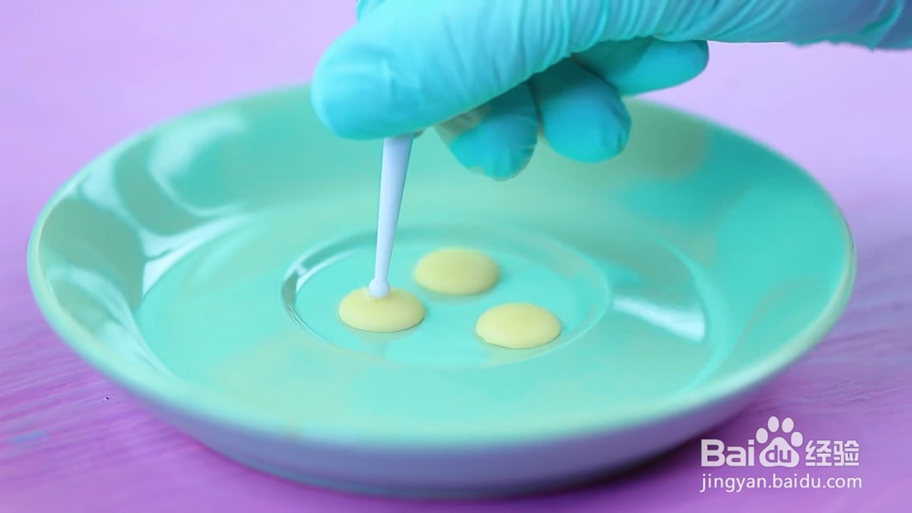 怎么diy圣诞气息的纸杯蛋糕