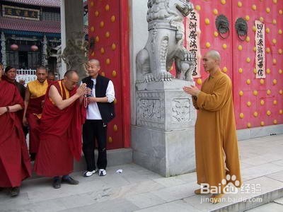 进入寺庙应注意的几点事项