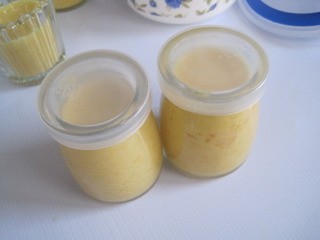 芒果牛奶布丁(附取芒果肉方法)