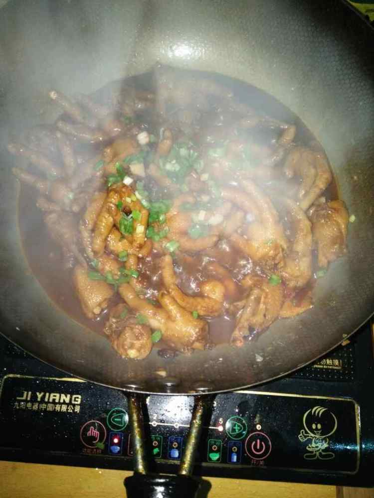 教你快速学会制作红烧鸡爪