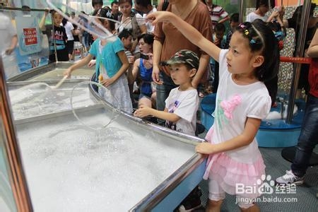 如何引导孩子合理安排暑假生活
