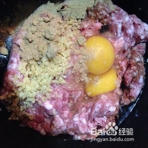 教你怎么做酥炸猪肉丸子