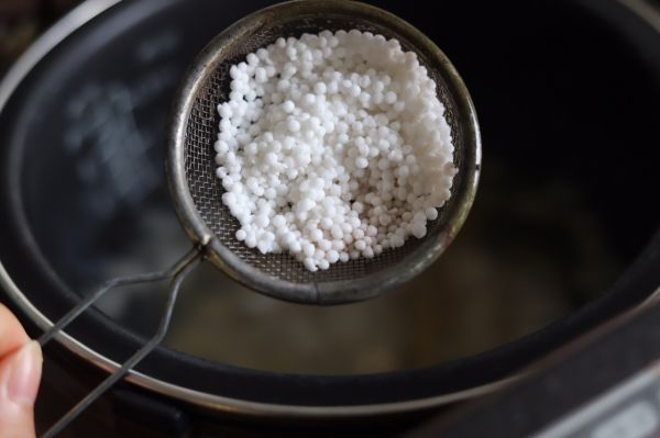 蔓越莓莲子百合西米梨汤