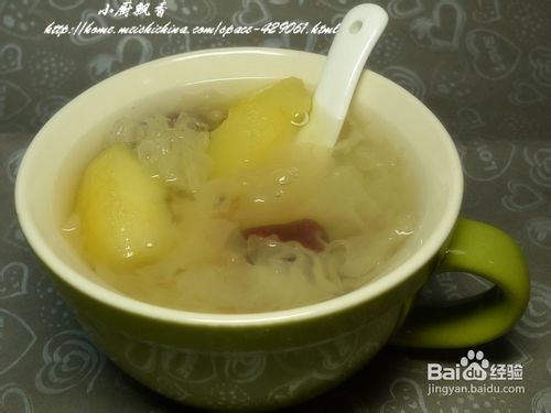 生津解渴、暖心暖胃----苹果银耳汤