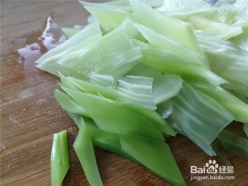 莴笋拌猪肉银耳