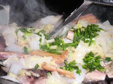自家冬天腌制的-----腊鱼炒白菜