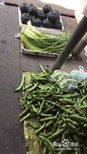 食补养生素炒蚕豆的做法