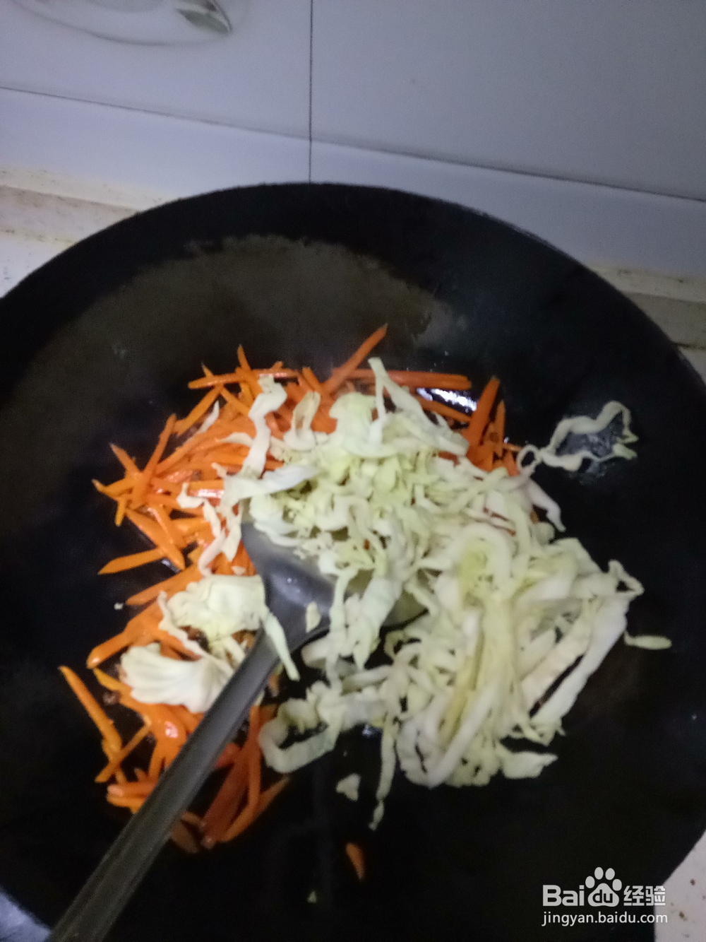 胡萝卜丝炒包菜