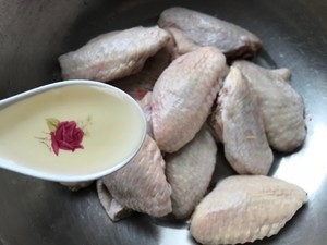 自制蜂蜜蒜香鸡翅