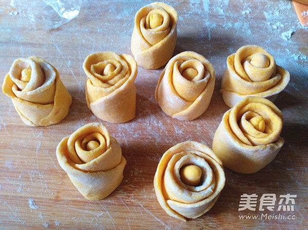 黄玫瑰花馒头