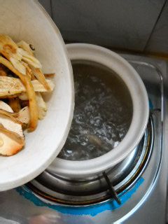 玉竹沙参炖乳鸽