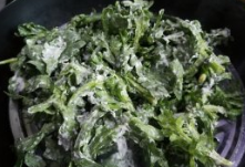 粉蒸茼蒿的做法