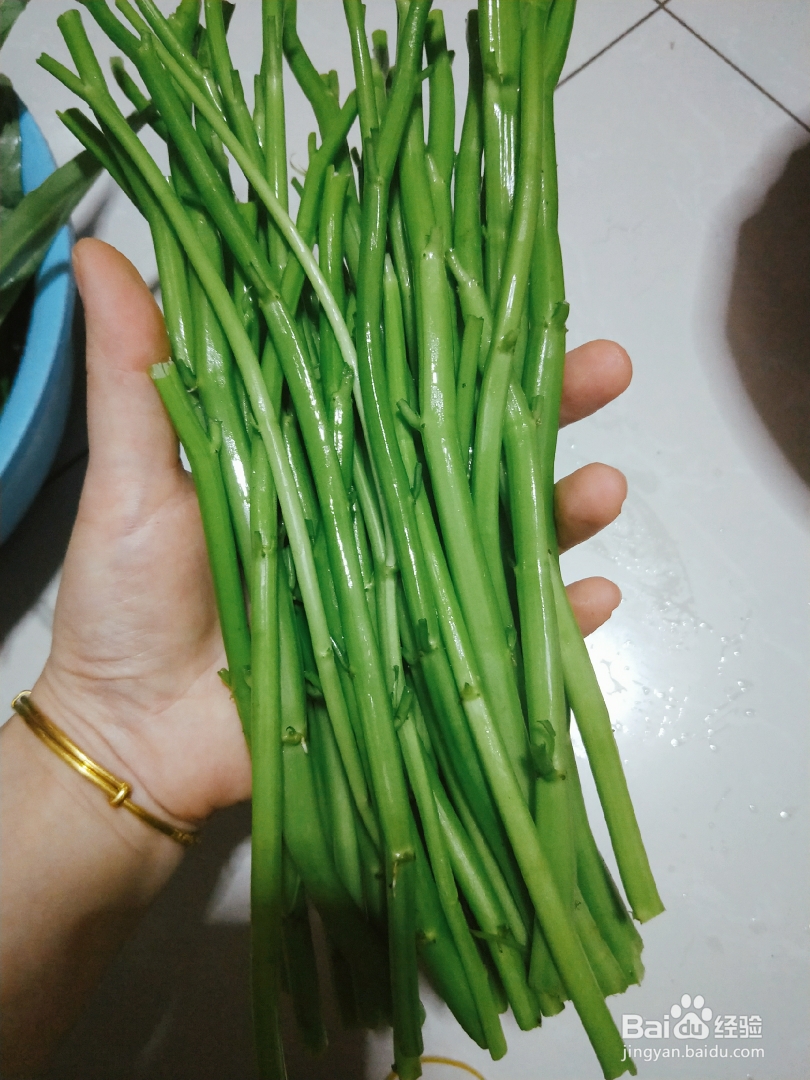 适合懒人做的素炒空心菜