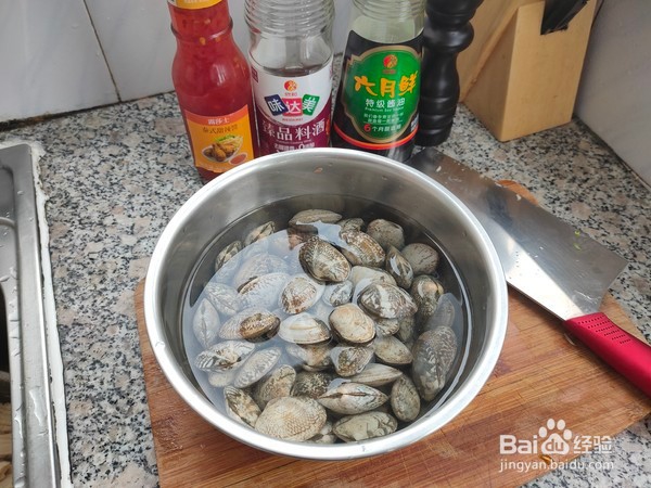 如何制作泰式甜辣蚬子