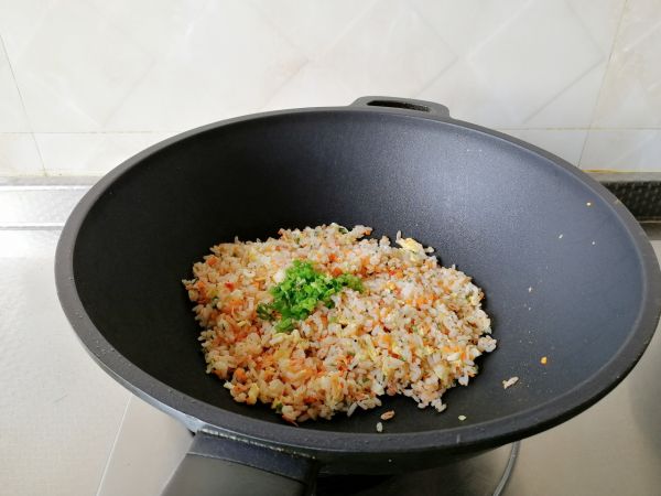 粒粒分明葱花蛋炒饭