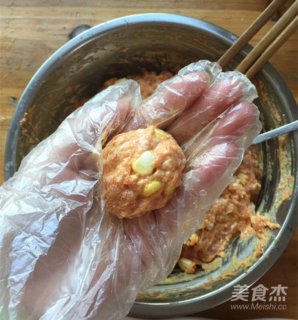 杂蔬玉米肉丸子