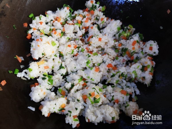 时蔬炒饭的烹饪方法