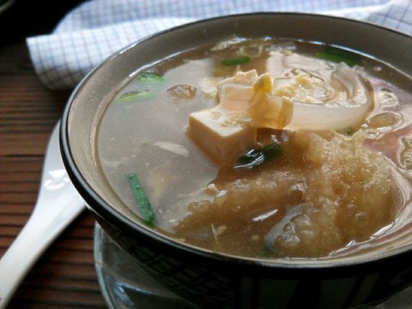 猪皮豆腐酸辣汤