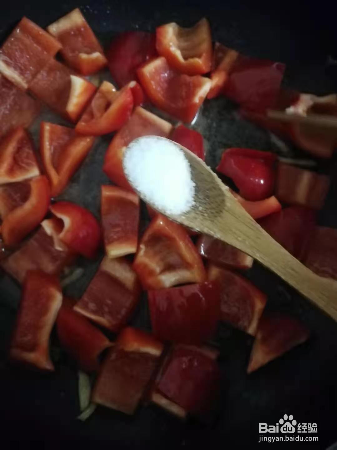 如何制作灯笼椒炒牛肉