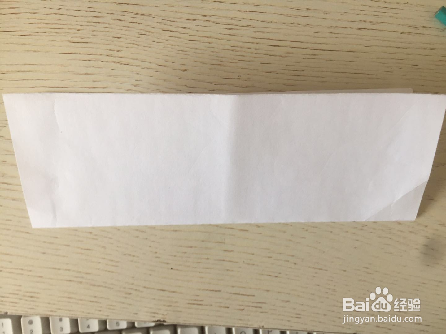 纸飞机的简单折法