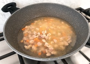 怎样制作萌到爆炸的三只小鸡日式鸡腿咖喱饭步骤