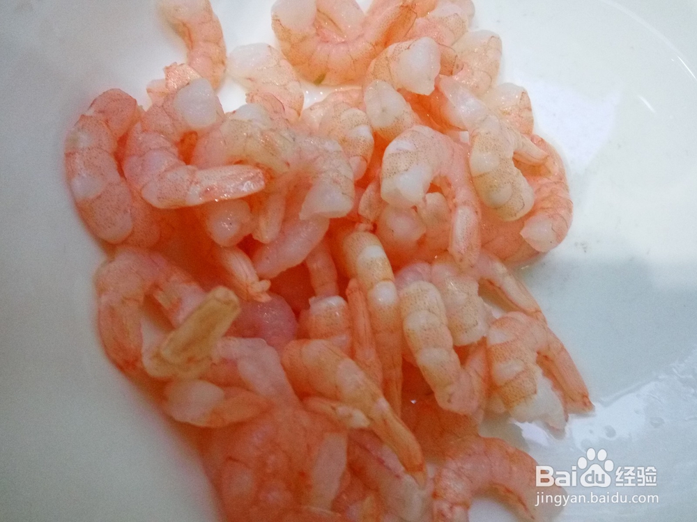 手撕青椒炒虾仁鸡蛋的做法