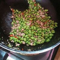 如何制作肉末毛豆