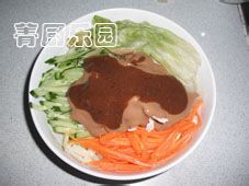 【炸酱面：我家新味道】-南北配炸酱面——沙茶芝麻炸酱面