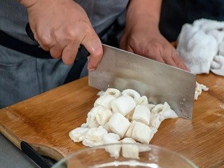 山珍海味乌鸡汤怎么做？