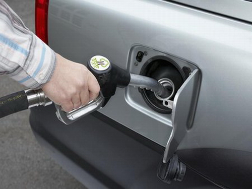 柴油里加汽油真的可以防冻么,有什么影响不,谁有科学点的解释