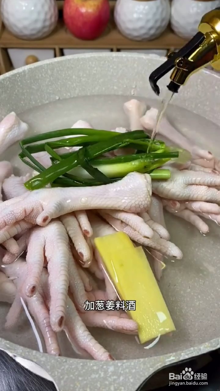 如何做泰式柠檬鸡爪酸辣又好吃