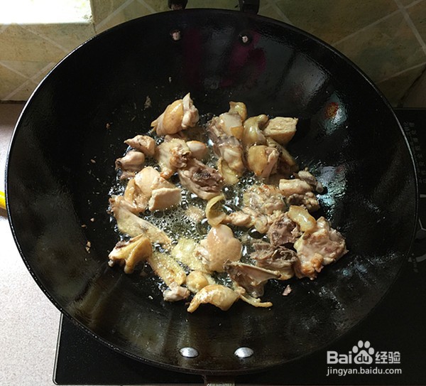 熏豆干焖烧鸡块的做法