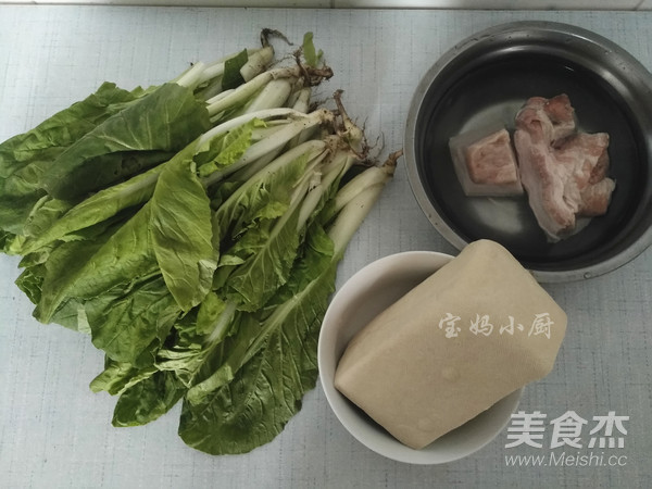 奶白菜炖豆腐