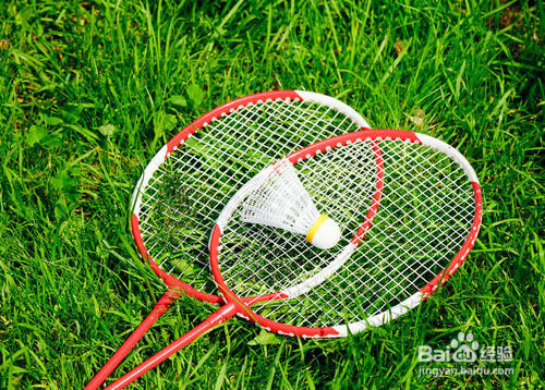 如何激发学生对羽毛球的兴趣？
